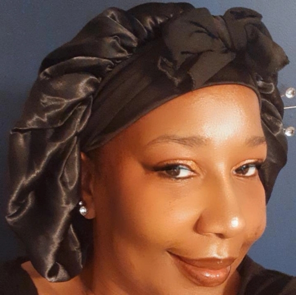 Large Satin Bonnets - Picture 2 of 2